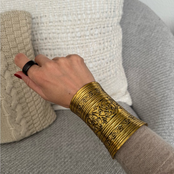 Intricate Gold Cuff Bracelet - Picture 4 of 4